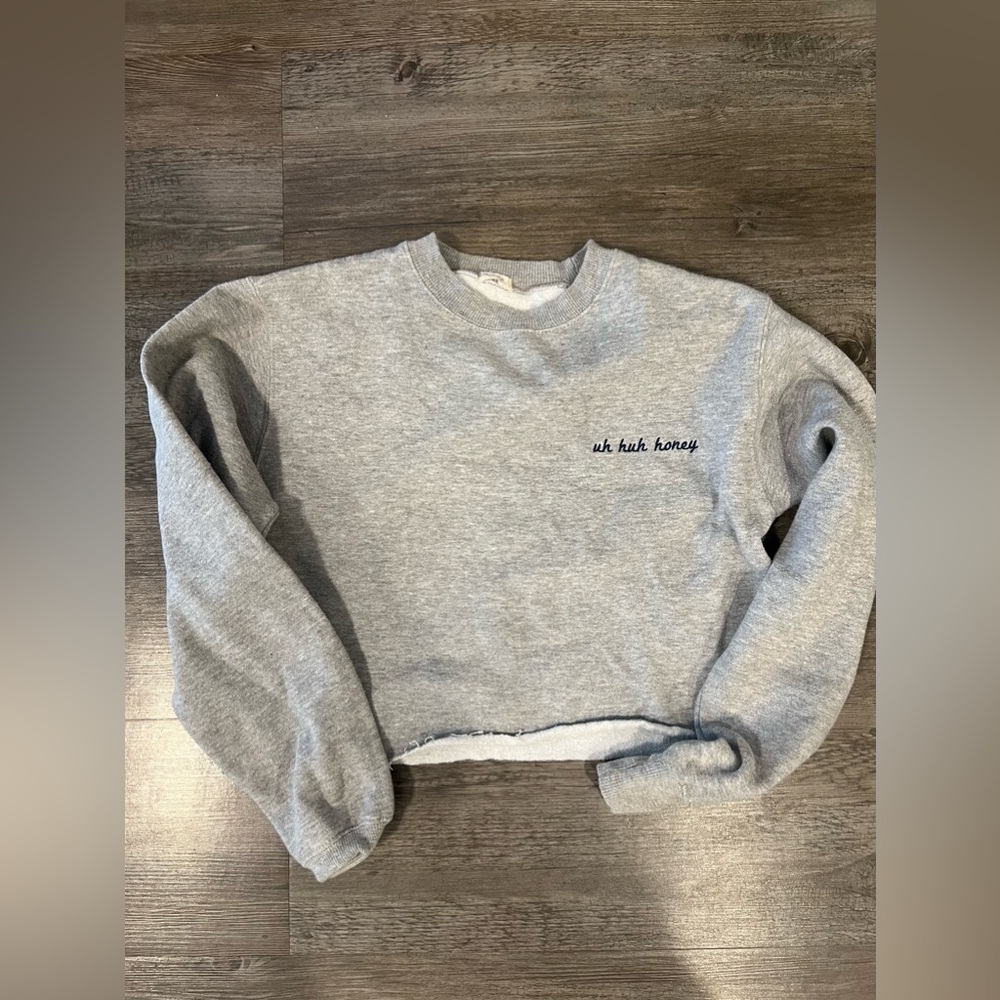 Pacsun “Uh Huh Honey” cropped sweatshirt